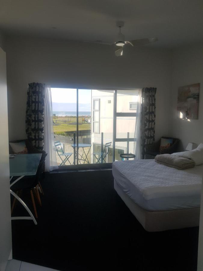 Carters By The Sea Beachside Studio Apartments Carters Beach Bagian luar foto